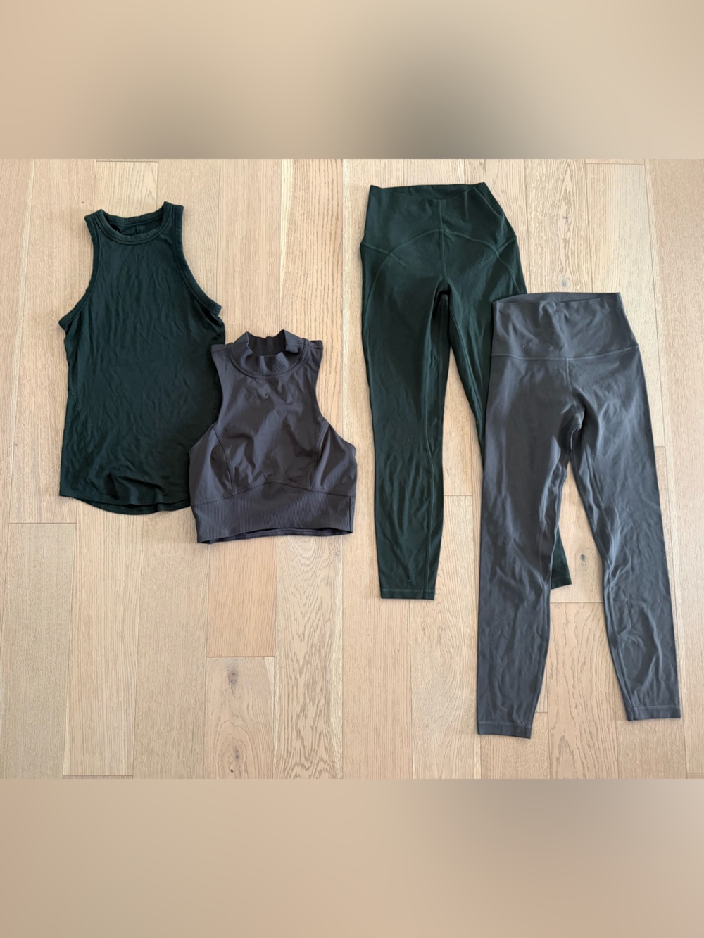 Lululemon leggings & top set - size 4